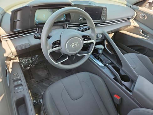 Certified 2024 Hyundai Elantra SE image 10