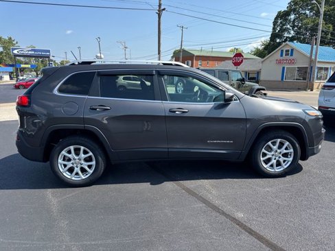 Used 2015 Jeep Cherokee Latitude image 8