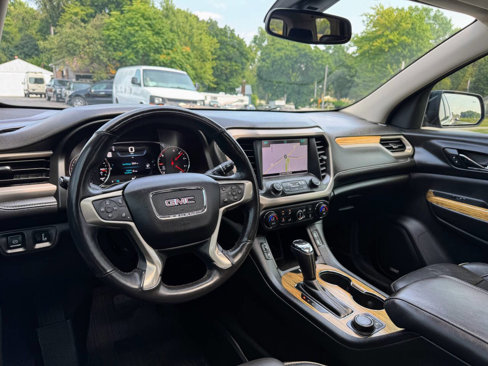 Used 2017 GMC Acadia Denali w/ Technology Package image 25