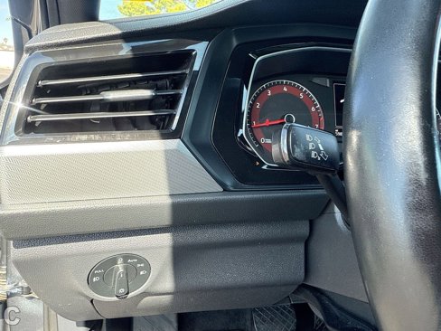 Used 2019 Volkswagen Jetta R-Line image 17