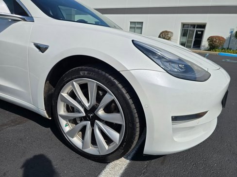 Used 2020 Tesla Model 3 Performance image 6