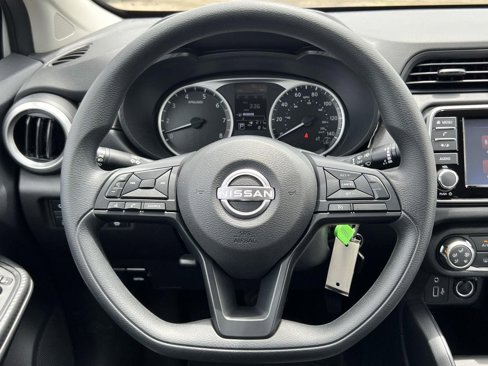 Used 2025 Nissan Versa S image 20