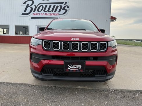 New 2025 Jeep Compass Sport image 2