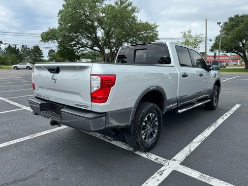 Used 2017 Nissan Titan PRO-4X image 6