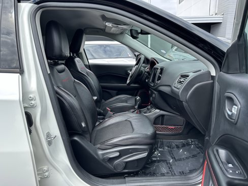 Used 2021 Jeep Compass Trailhawk image 9