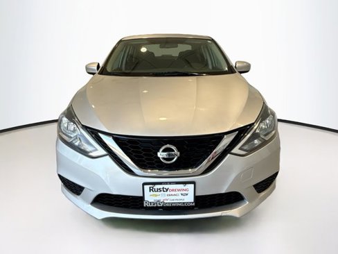 Used 2017 Nissan Sentra SV image 2