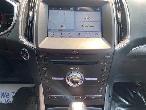 Used 2017 Ford Edge Titanium w/ Technology Package image 21