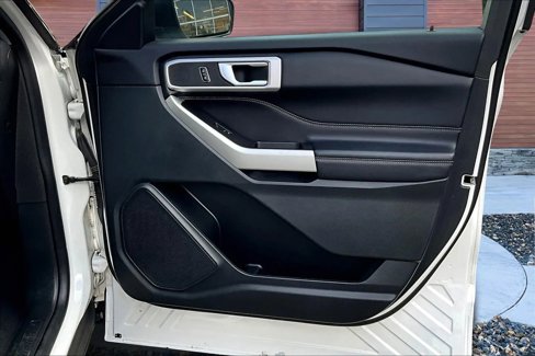 Used 2021 Ford Explorer XLT w/ Equipment Group 202A image 23
