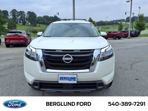 Used 2022 Nissan Pathfinder SV image 10