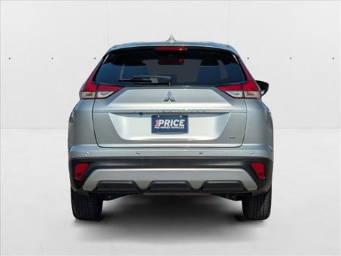 Used 2022 Mitsubishi Eclipse Cross SE image 6