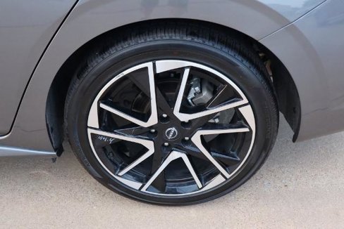 Certified 2024 Nissan Sentra SR w/ SR Premium Package image 10