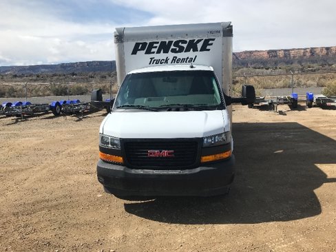 Used 2022 GMC Savana 3500 Extended w/ Power Convenience Package image 2