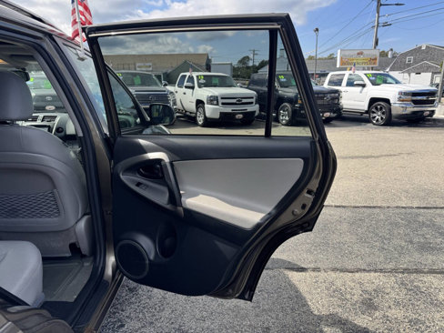 Used 2011 Toyota RAV4 Limited image 36