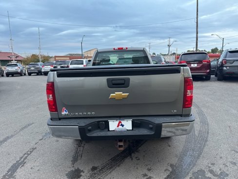 Used 2012 Chevrolet Silverado 1500 W/T w/ LS Package image 4