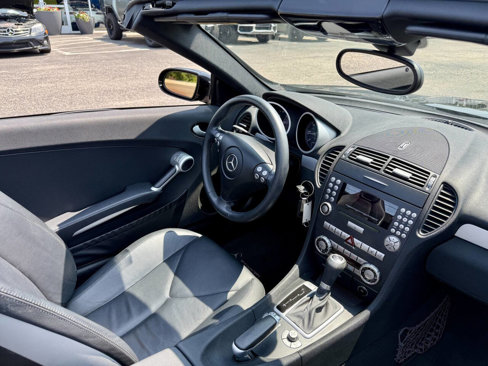 Used 2005 Mercedes-Benz SLK 350 image 29