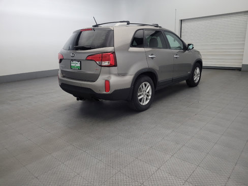 Used 2015 Kia Sorento LX image 9