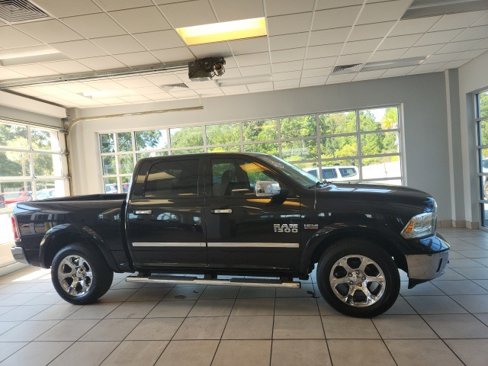 Used 2018 RAM 1500 Laramie w/ Convenience Group image 7