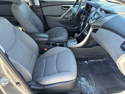 Used 2013 Hyundai Elantra GLS w/ Preferred Pkg image 18