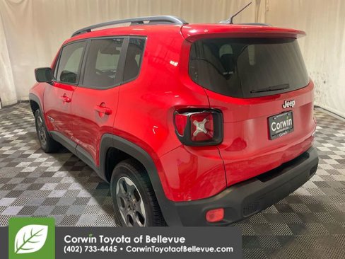 Used 2015 Jeep Renegade Latitude w/ Cold Weather Group II image 6