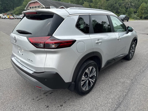 Used 2023 Nissan Rogue SV image 3