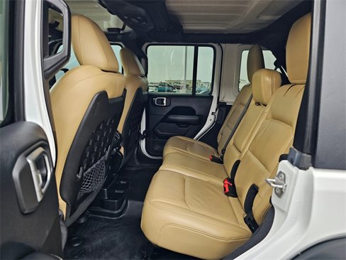 Used 2018 Jeep Wrangler Unlimited Rubicon image 13