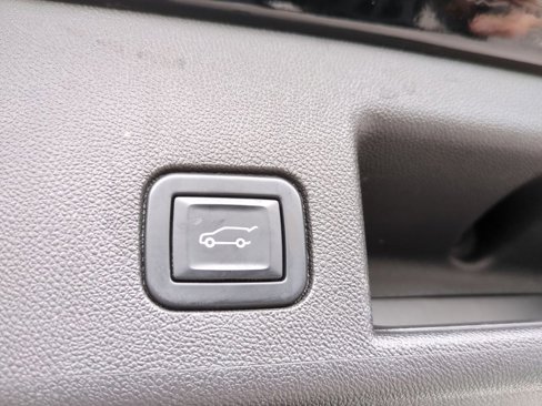 Used 2022 Chevrolet Equinox LT image 32