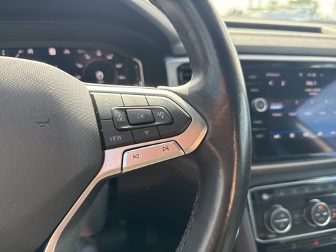 Used 2020 Volkswagen Atlas Cross Sport SEL image 18