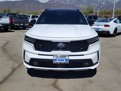 Used 2021 Kia Sorento SX image 2