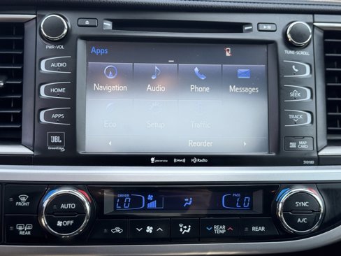 Used 2018 Toyota Highlander Limited image 19