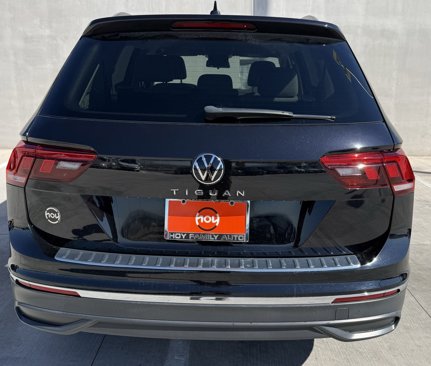 Used 2022 Volkswagen Tiguan S image 4