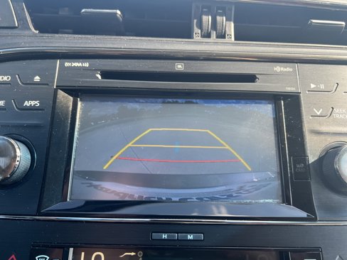 Used 2018 Toyota Avalon Limited image 25