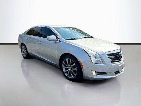 Used 2016 Cadillac XTS Luxury image 3