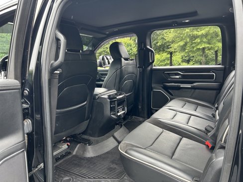 Used 2019 RAM 1500 Laramie image 50