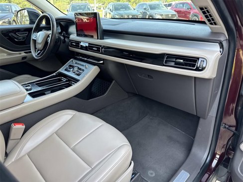Used 2021 Lincoln Aviator 2WD image 12