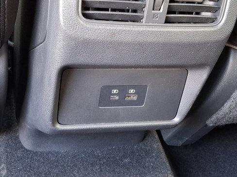 Used 2021 Nissan Rogue SV image 11