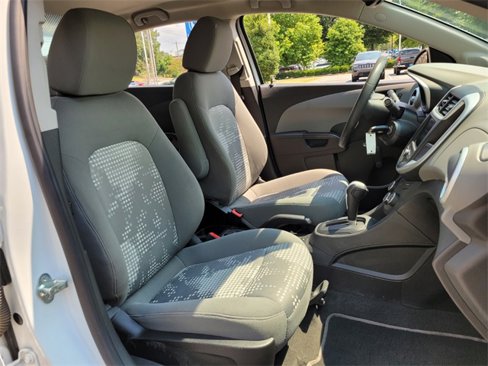 Used 2020 Chevrolet Sonic LS image 19