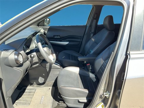 Used 2020 Nissan Kicks SR w/ SR Premium Package image 7