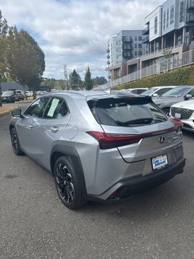 Used 2023 Lexus UX 250h AWD image 7
