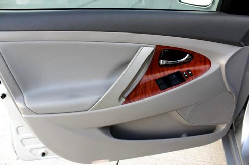 Used 2009 Toyota Camry LE image 10