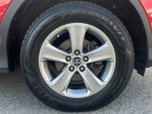 Used 2015 Toyota RAV4 XLE image 12