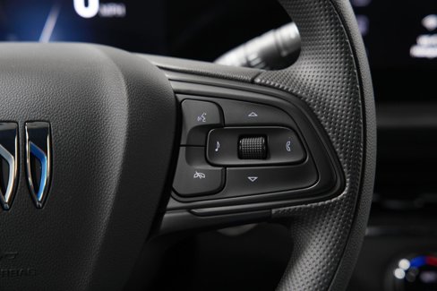 New 2025 Buick Envista Preferred image 32