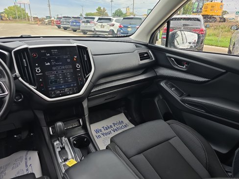 Used 2023 Subaru Ascent Premium w/ Convenience Package image 16