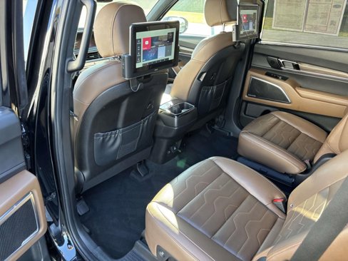 Used 2022 Kia Telluride SX w/ SX Prestige Package image 31