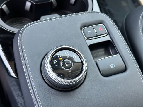 Used 2024 Ford Mustang Mach-E Select image 17