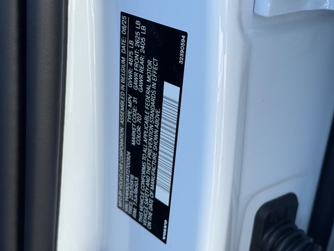 New 2026 Volvo XC40 B4 Core w/ Protection Package image 34