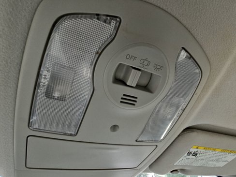 Used 2015 Toyota Prius Three image 23