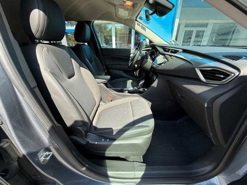 Used 2022 Buick Encore GX Select w/ Sport Touring Package image 37