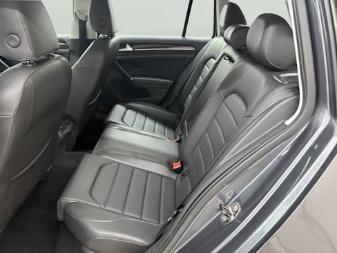 Used 2015 Volkswagen Golf SEL image 9