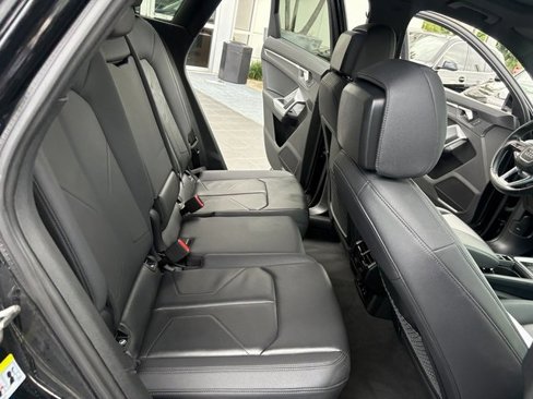 Used 2024 Audi Q3 2.0T Premium image 20