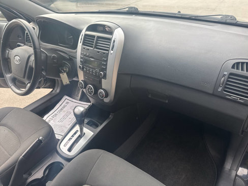Used 2009 Kia Spectra SX image 17